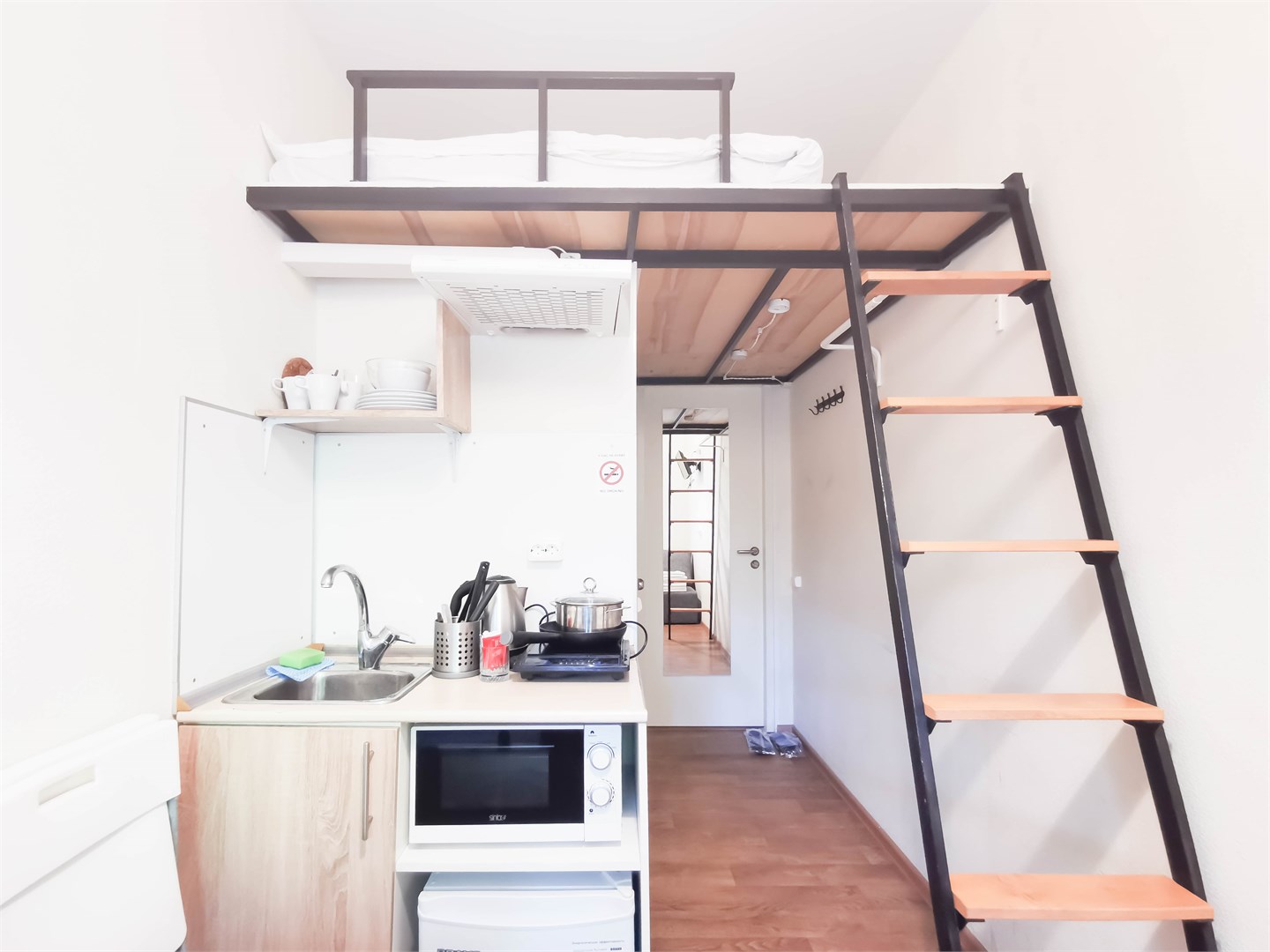 Двухуровневая студия · 15 м² · до 4 гостей